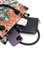 "Soy fuego que no se apaga" ver.4 Small Leather Handbag - interior | Paleta Bags