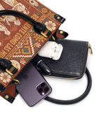 "Resiliente como las mujeres que me precedieron" ver.1 Small Leather Handbag - interior | Paleta Bags