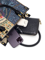 "Ella es la tormenta y también el refugio" ver.1 Small Leather Handbag - interior | Paleta Bags