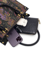"El dolor me enseñó a ser fuerte" ver.4 Small Leather Handbag - interior | Paleta Bags