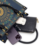 "Soy suficiente, tal y como soy" ver.7 Small Leather Handbag - interior | Paleta Bags