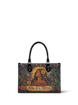 "Soy hija de la tierra" ver.4 Small Leather Handbag