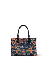 "Eres la mujer que alguna vez soñaste ser" ver.5 Small Leather Handbag