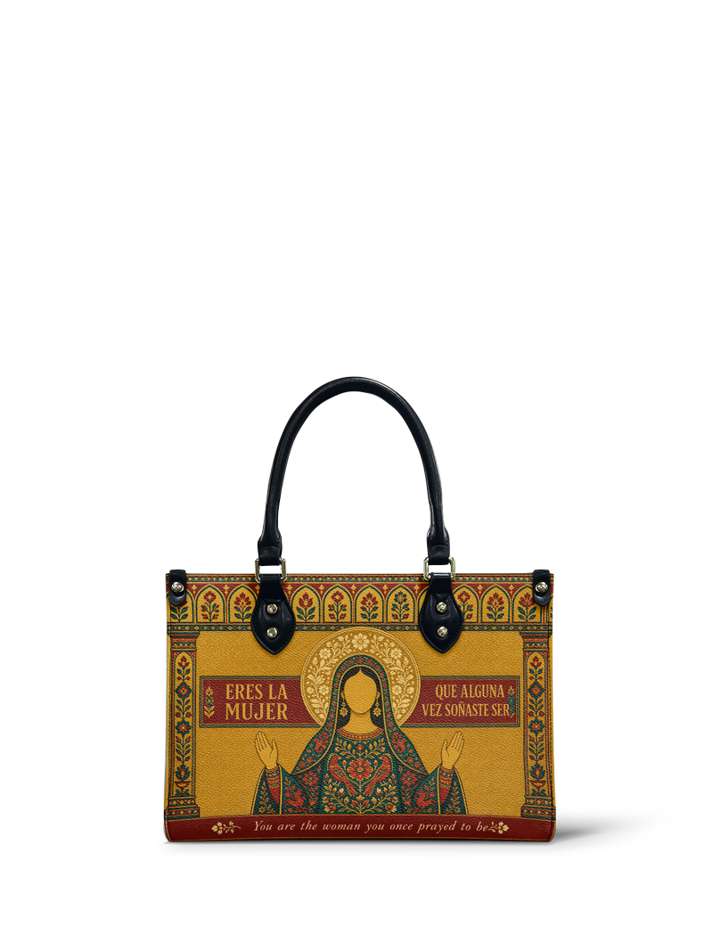 "Eres la mujer que alguna vez soñaste ser" ver.6 Small Leather Handbag