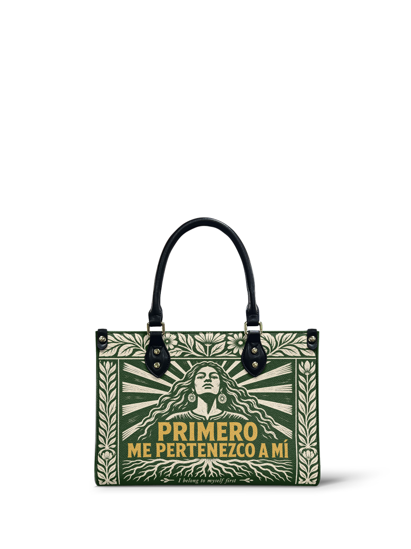 "Primero me pertenezco a mí" ver.4 Small Leather Handbag