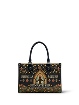 "Eres la mujer que alguna vez soñaste ser" ver.2 Small Leather Handbag