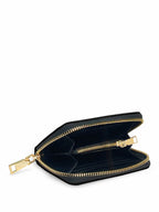 Paleta Bags premium vegan leather zipper detail